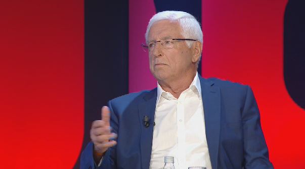 “Ju vraftë Zoti, ju zëntë bukën e kalamajve po votuat më 30 qershor”, Neritan Ceka shpërthen në mallkime (VIDEO)