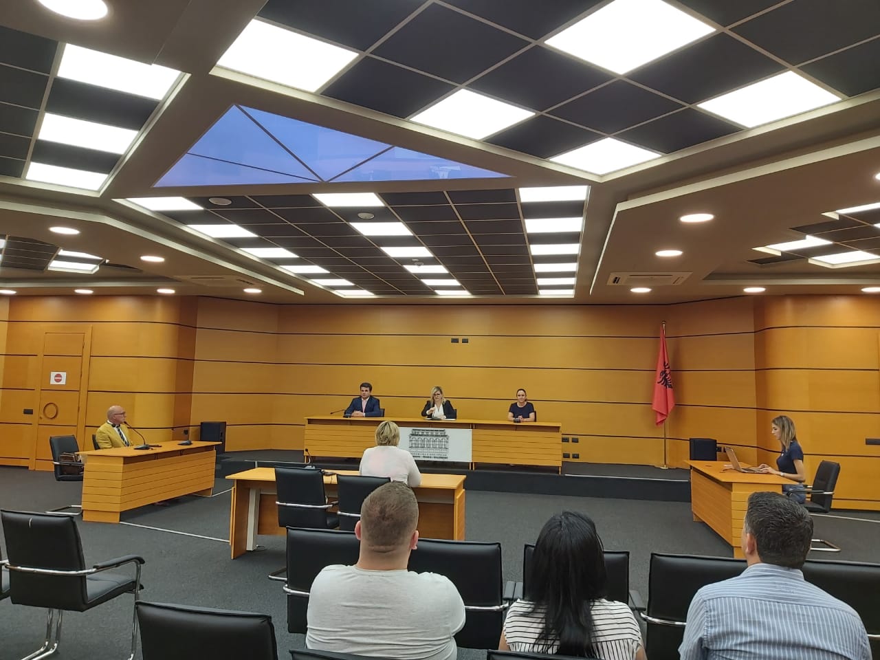 Vetting-u, shkarkohet nga detyra kryeprokurorja e Kukësit