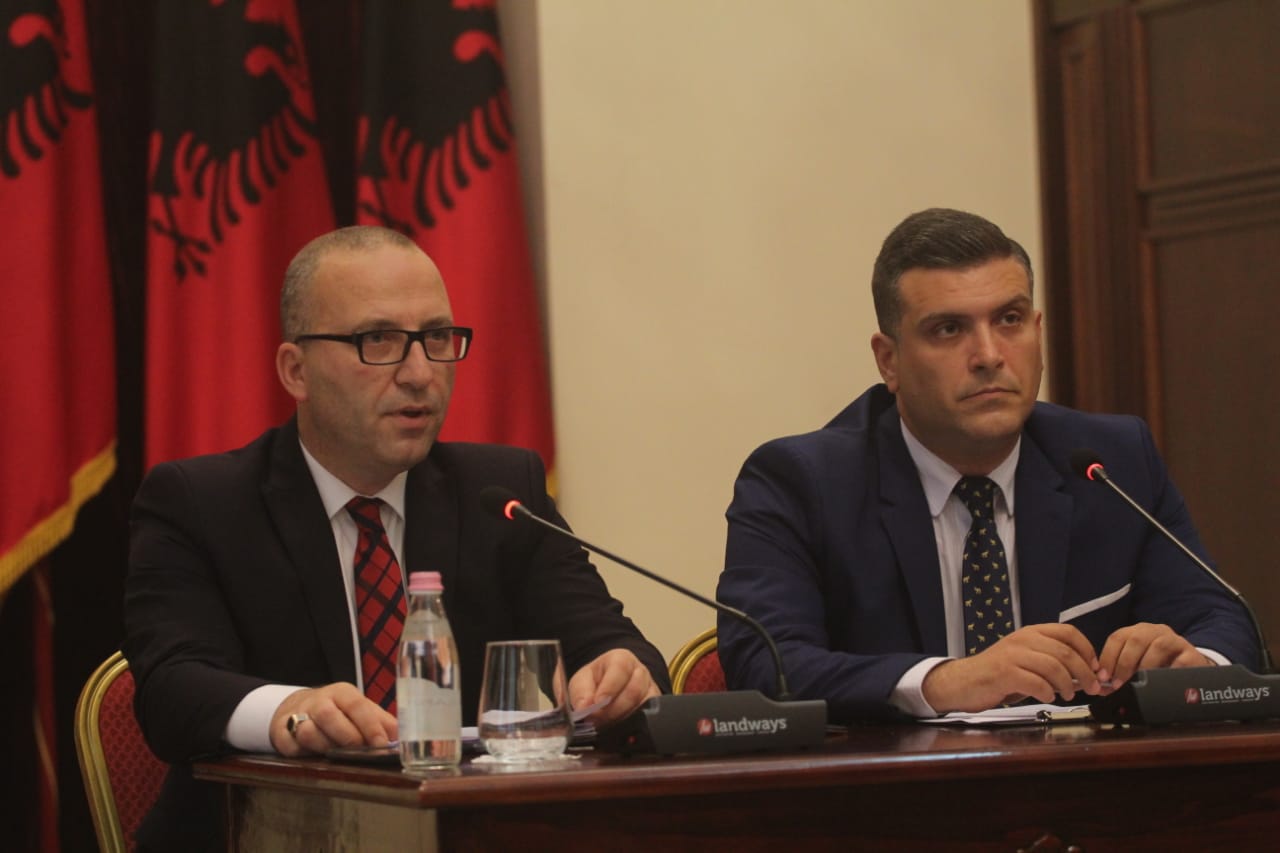 Pas votimit të rezolutës, Presidenca: Ilir Meta ka vendosur që data e zgjedhjeve do të…