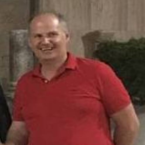 Mbahu Hercek! Basketbollisti i njohur durrsak humb djalin e vetëm