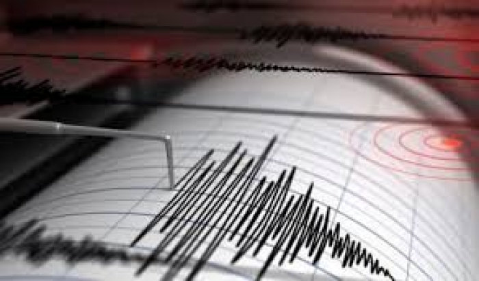 Qytetarët në panik, lëkundje të forta tërmeti