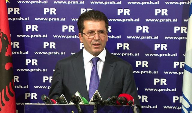 Mediu: Shqiptarët kanë të drejtën kushtetuese të mos lejojnë zgjedhje