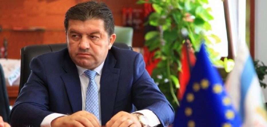 Procedohet penalisht kryebashkiaku demokrat