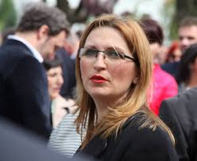 Sërish tensione në Shkodër, Voltana Ademi kërkon lirimin e KZAZ-së