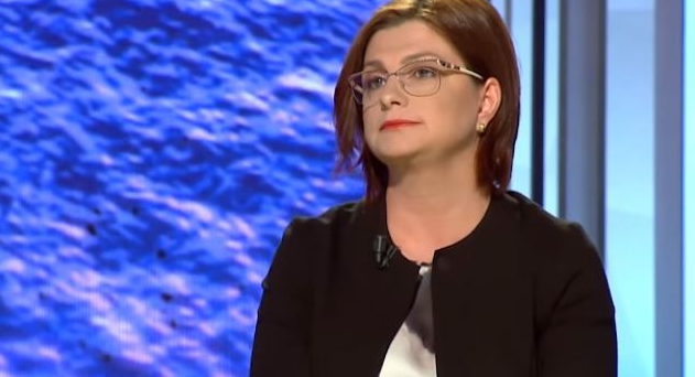 Ish-deputetja e Durrësit: Turp, turp, turp!