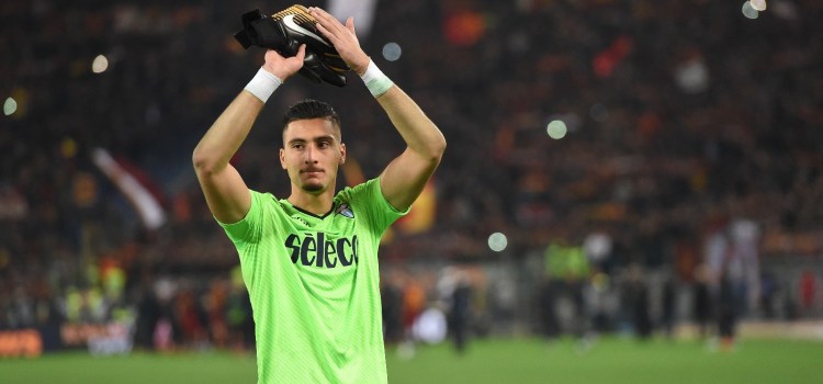 Klubi anglez i rrit rrogën, Strakosha drejt Premier Ligës