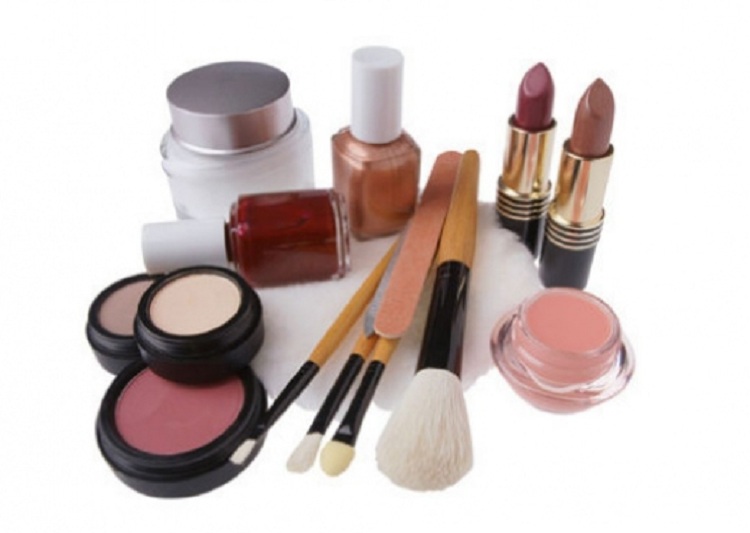 Produktet kozmetike dëmtojnë mijëra fëmijë në SHBA