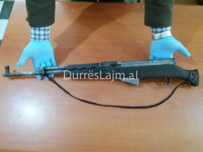 EMRI/ Plagosi krutanin për motive të dobëta, kapet autori