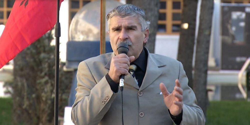 Deputeti Gjuzi për Metën: Duhet ta linte mandatin që në 2017-ën