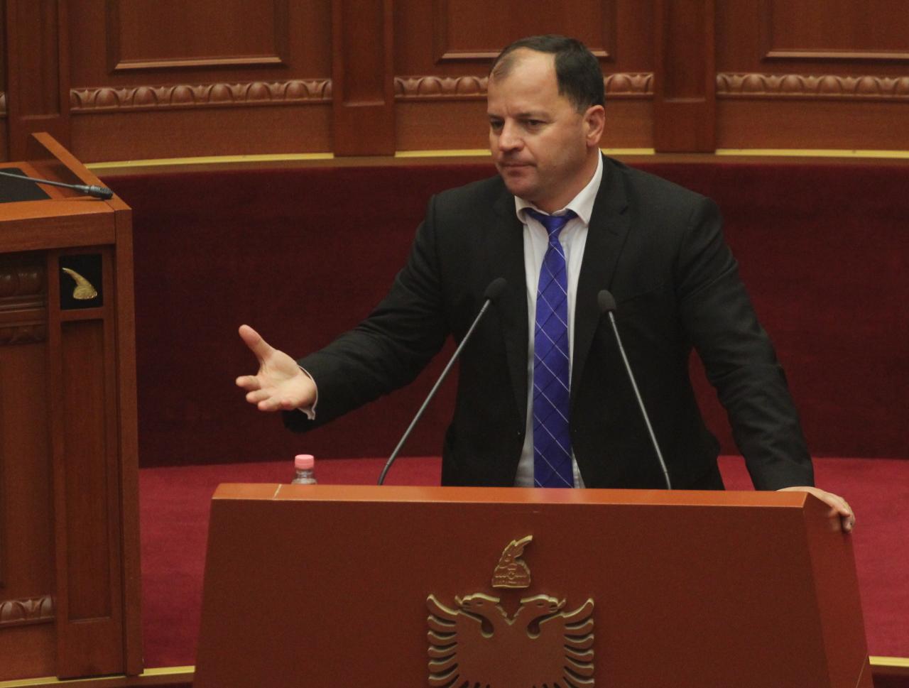 Deputeti i opozitës së re thirrje Policisë: Mos iu bindni urdhrave të Ramës!