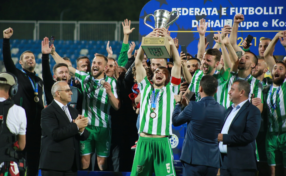 Ndeshja historike në Prishtinë, Feronikeli miqësore me Milanin