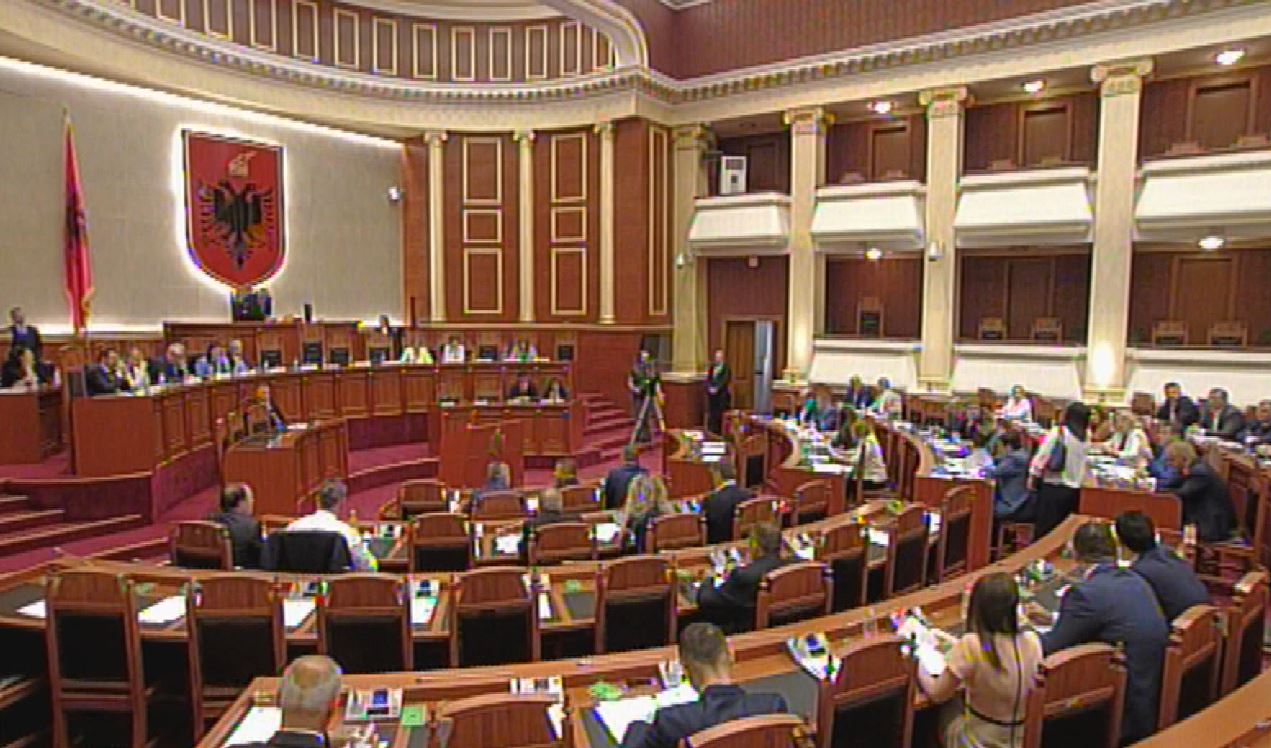 Betohet deputeti më i ri në Kuvend