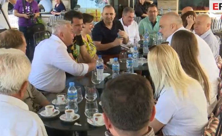 “Të hënën Meta futet në furrë, o piqet o digjet”, Rama nuk tërhiqet