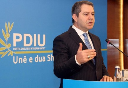 Meta pret Idrizin, kreu i PDIU: I gatshëm të ulem me Ramën