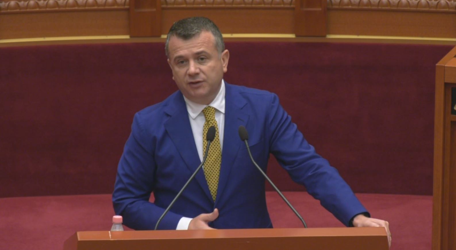 Balla letër Ruçit: Dekreti akt i paprecedentë, të shkarkojmë Metën