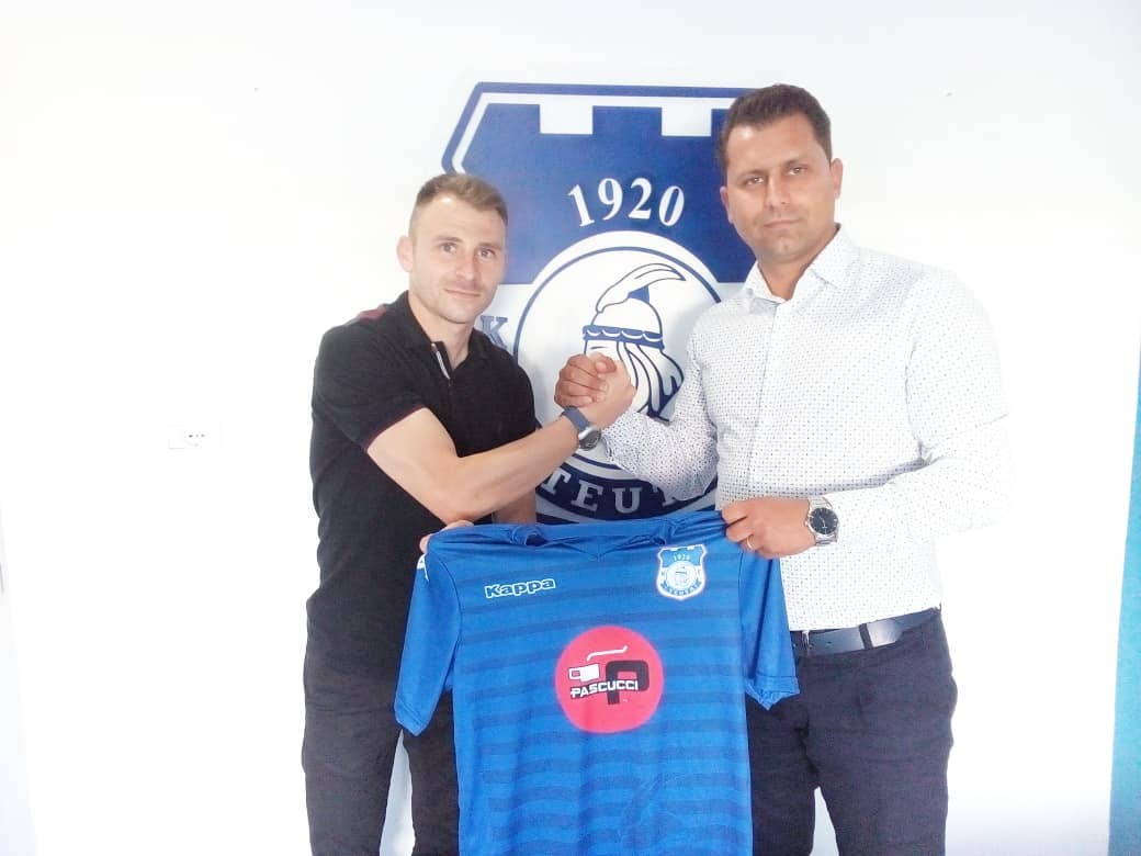 Teuta vijon përforcimet, nënshkruan me ish-mbrojtësin e Shkëndijës