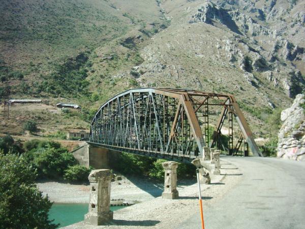 Prej 4 ditësh i humbur, gjendet i mbytur adoleshenti