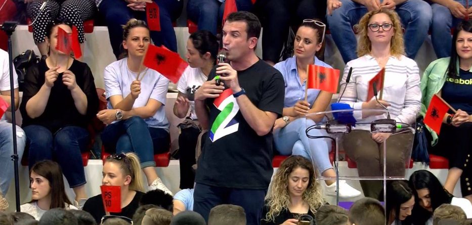 Veliaj prezantohet për një mandat të dytë: Një grup fëmijësh të parritur nuk janë gati për betejë!