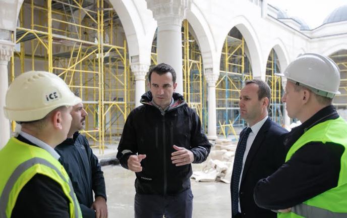 Veliaj: Nesër s’ka fushatë, parkingjet falas gjatë faljes së Fiter Bajramit