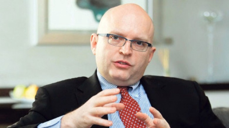 Zyrtari i lartë amerikan: S’jemi krenar me shqiptarët, SHBA nuk do bëhet arbitër