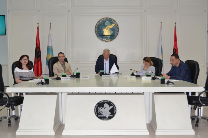 Bindja Demokratike ankimoi zgjedhjet, mblidhet KQZ