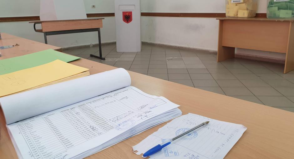 Zyrtare/ Emrat e 61 këshilltarëve bashkiakë të rinj të Tiranës