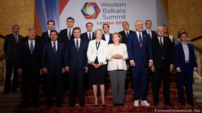 Rama feston ditëlindjen në Poloni, në konferencën e liderëve të Ballkanit