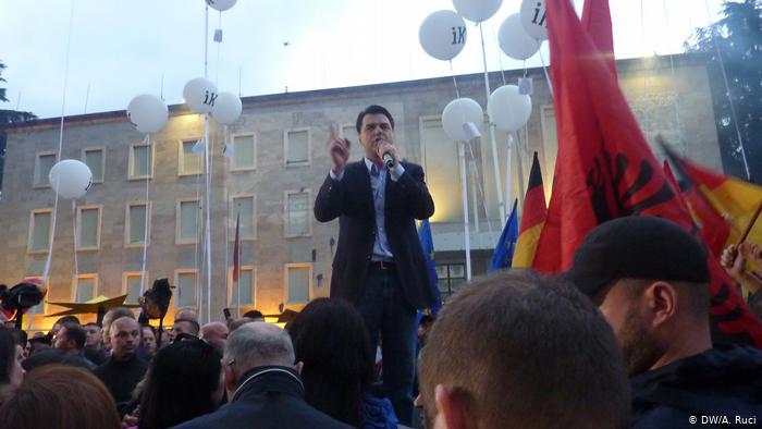 DW: Rinisin protestat “Rama ik”, asnjë incident dhune nga opozita