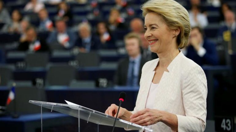 Ursula Von der Leyen zgjidhet në krye të Komisionit Europian