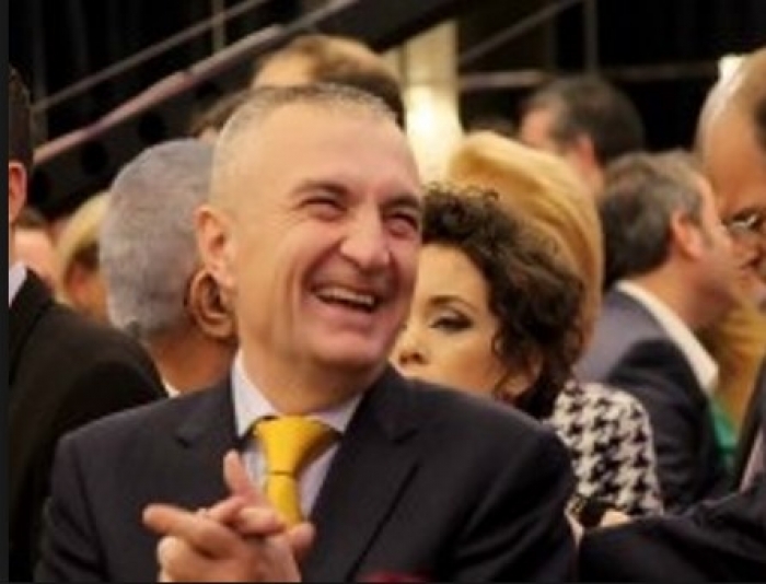 “Kanë bërë seks në kuti!” Meta ironizon 30 qershorin