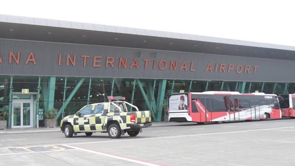 Kërkonin azil në Francë, riatdhesohen 29 shqiptarë