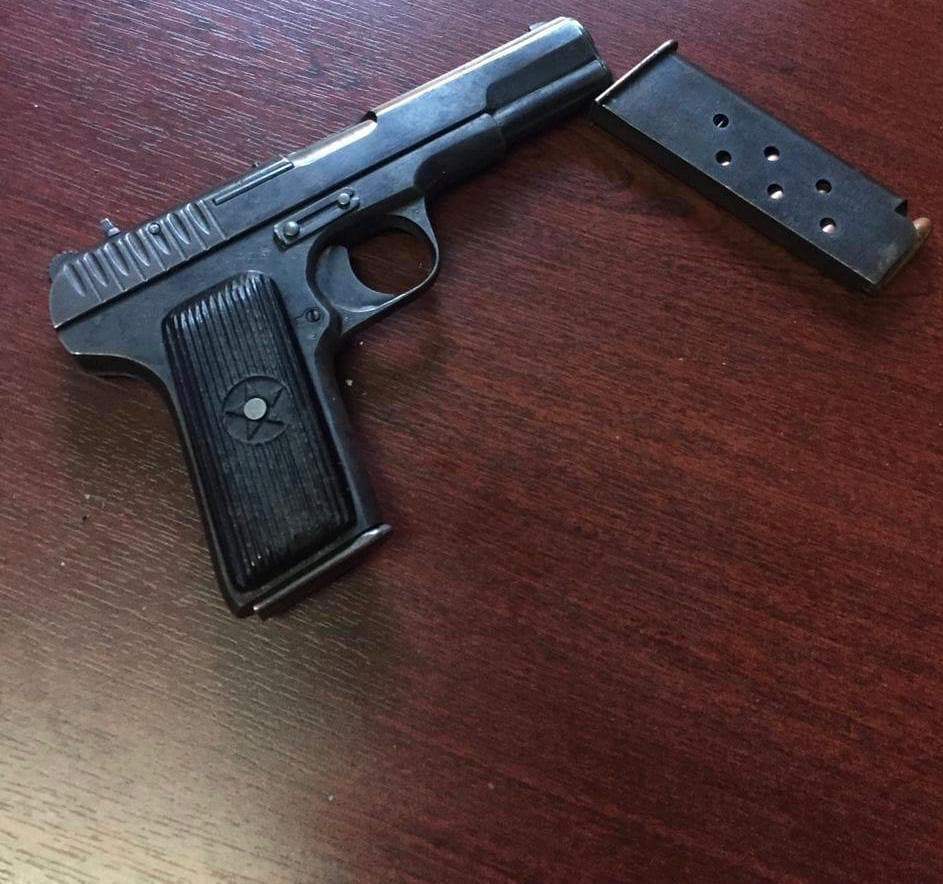 Me pistoletë në makinë, arrestohet 28-vjeçari