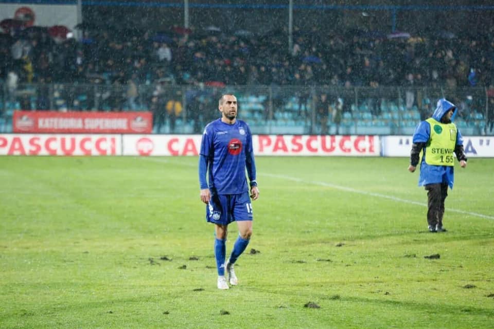 Tefik Osmani përfundon aventurën te durrsakët dhe shkon tek Tirana