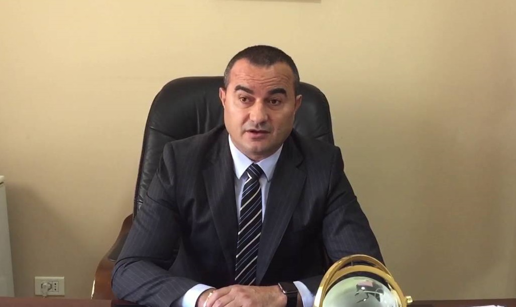 “Nuk e lirojmë zyrën!” Kryebashkiakët e djathtë pranojnë 13 tetorin si datë zgjedhjesh