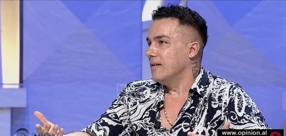 Albi Nako: Si fjeta me gjarprin në gji…(VIDEO)