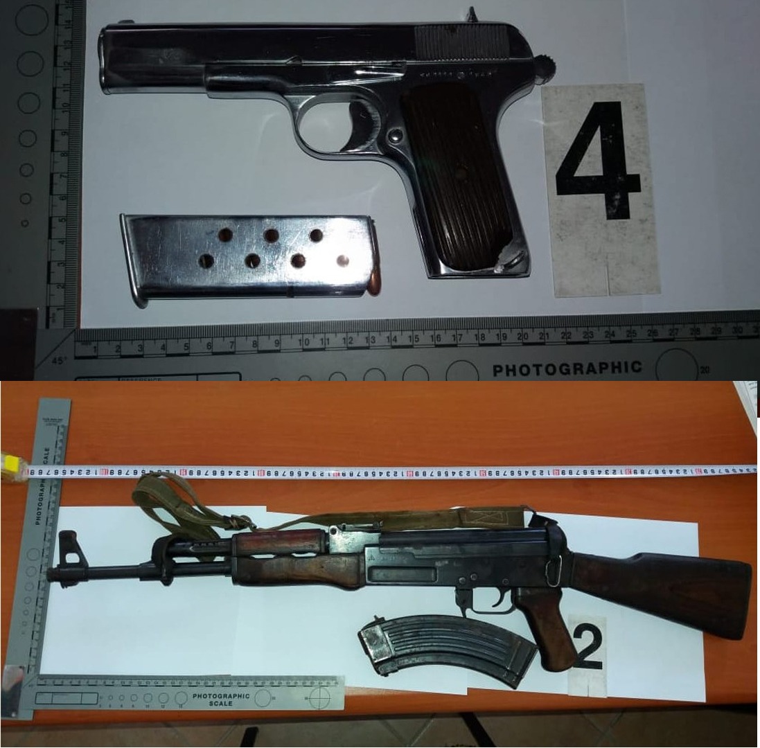 Policia gjen kanabis e armë, 1 në pranga, 2 në kërkim