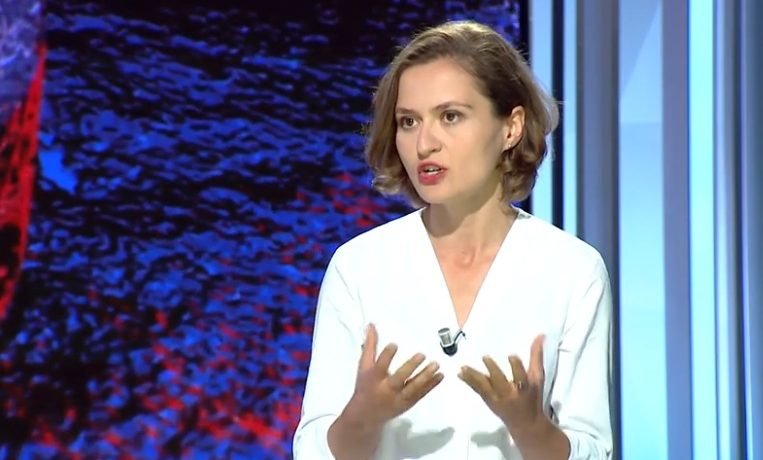 As një dhe as dy, ja sa fëmijë dëshiron të ketë ministrja Shahini