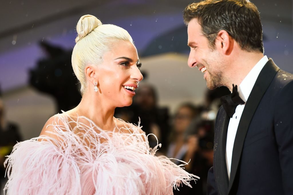 Lady Gaga në pritje të ëmbël me Bradley Cooper?