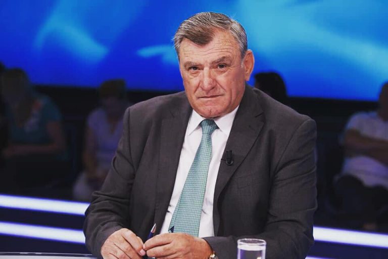 Shqipëria 1 milion? Reagon Duka: Shkak gjenocidi shtetëror mbi shqiptarët