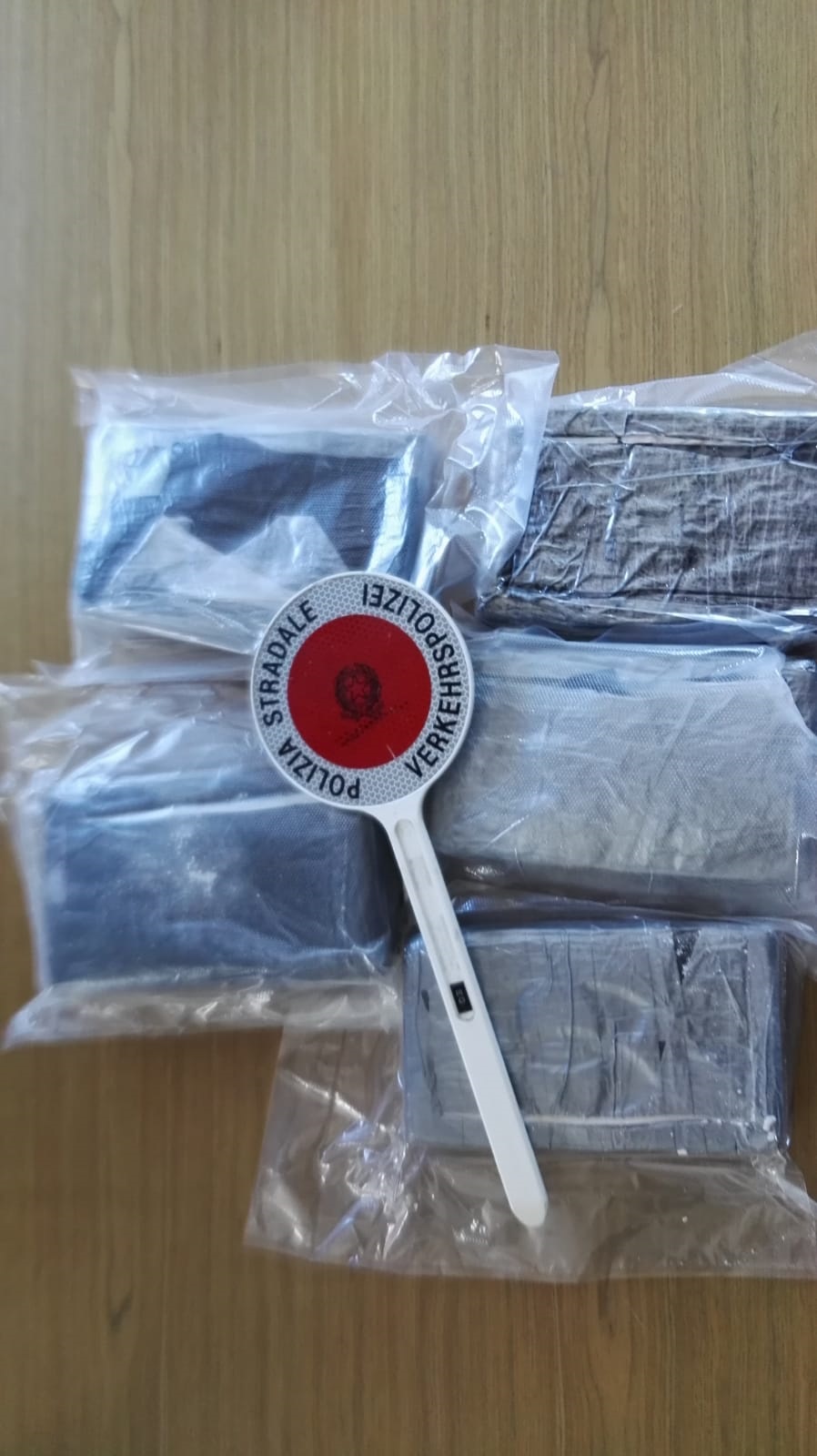 Shqiptari tradhton veten, arrestohet me kokainë me vlerë 800 mijë euro