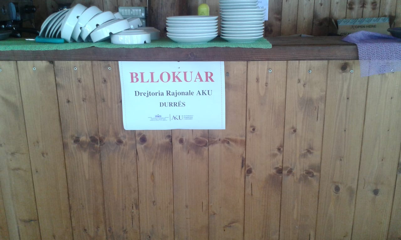 AKU gjobit restorantin në Durrës, shkeljet e gjetura