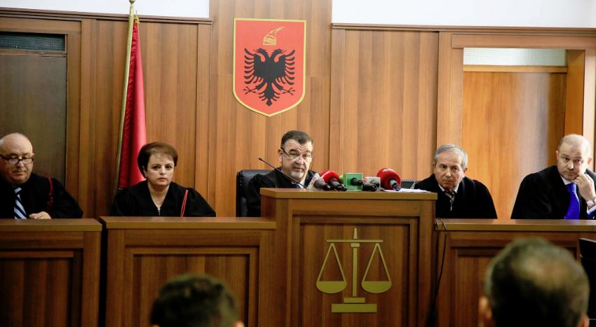 Opozita i dërgon letër Kolegjit Zgjedhor