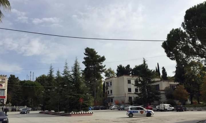 Vapa shënon viktimën e parë në Shqipëri, ndërron jetë 77-vjeçari