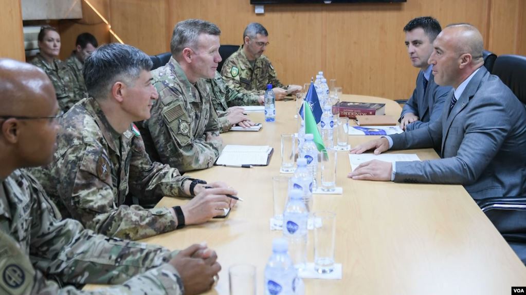 Pas Serbisë, gjenerali Tod Wolters viziton Kosovën