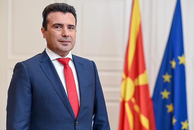 Zaev shkarkon mbi 50 drejtorë e anëtarë të ndërmarrjeve shtetërore, mes tyre dhe shqiptarë