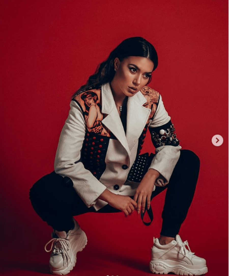 Elvana Gjata paralajmëron një befasi për fansat