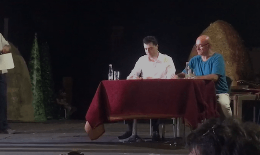 DETAJET/ Basha fimos me artistët marrëveshjen për Teatrin Kombëtar