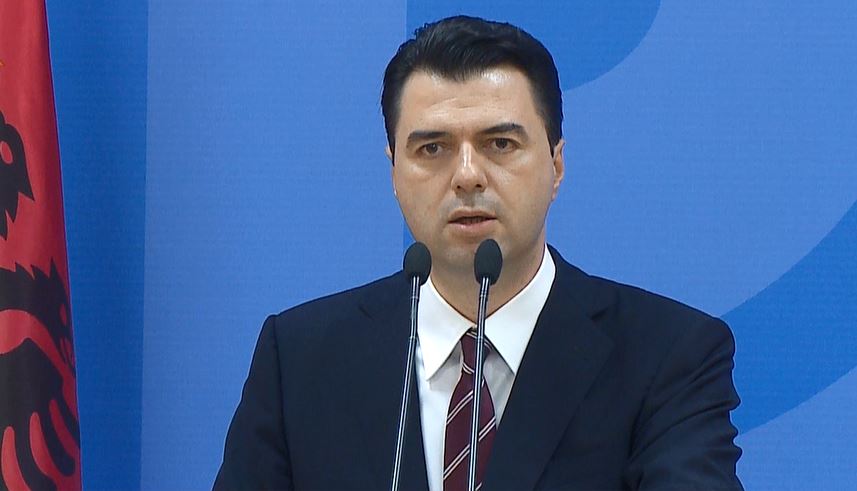 Basha: Gropa që mendojnë se do hapin tek teatri do jetë gropa e tyre