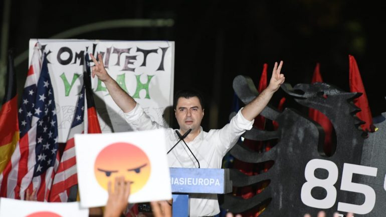 Lulzim Basha: Si zgjidhet kriza politike