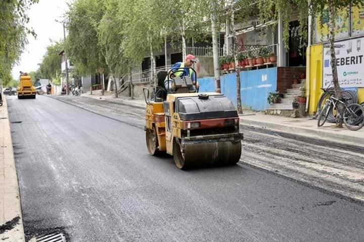 Asfaltohen rrugët e prekura nga linja Bovillë-Yzberisht